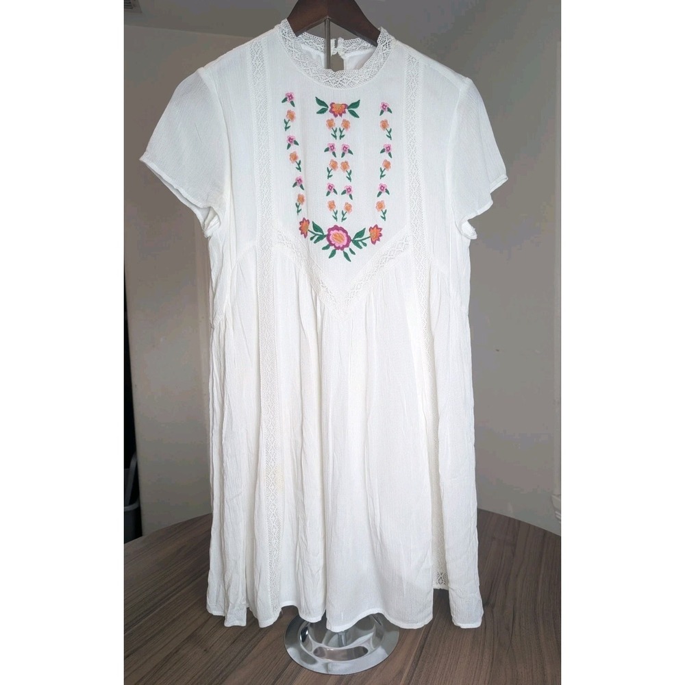 Blu Pepper White Embroidered Floral Boho Mini Dress Med Rayon Lined Cottagecore